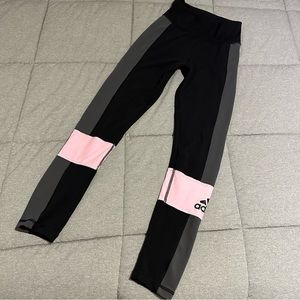Women’s Adidas leggings